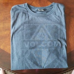 Mens volcom tshirt